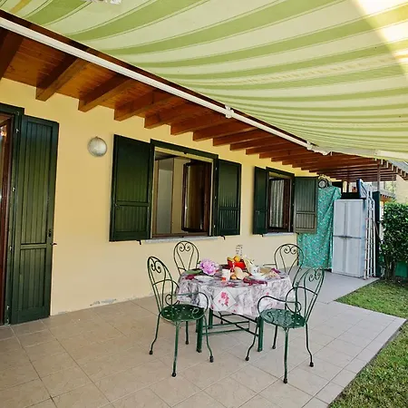 Appartement Sleeps 5 *